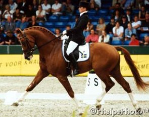 Swedish Minna Telde on Maistic at the 1999 World Championships for Young Dressage Horses :: Photo © Mary Phelps