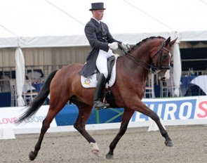 Urban (by Obelisk x Blanc Rivage)