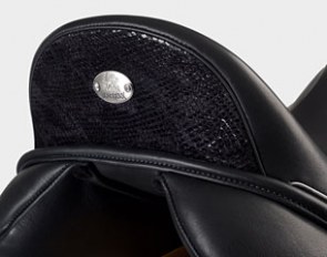Snake detail on the Rebecca Monoflap Dressage Saddle