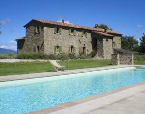 Stunning Tuscan countryside retreat! Unique Tuscan villa in authentic Casa Colonica style with large garden and swimming pool