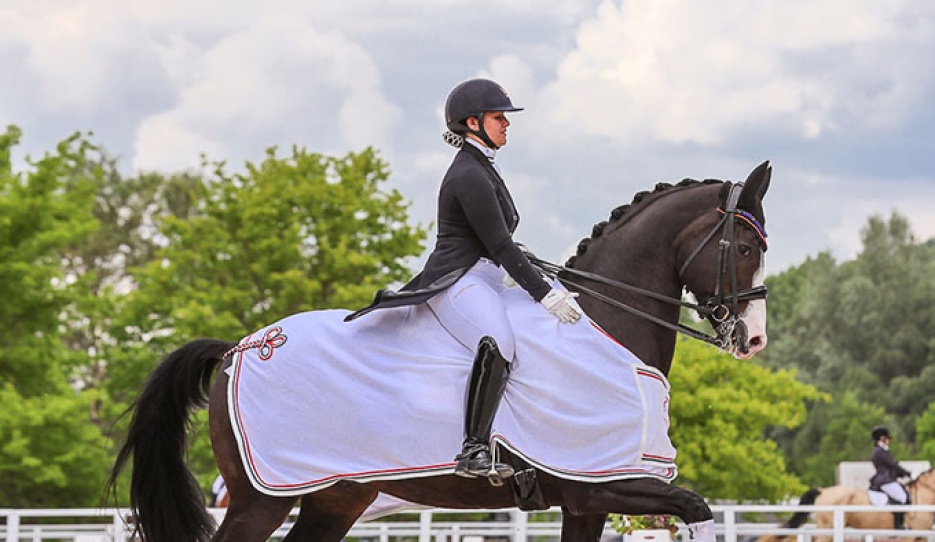 The winner of last year's World Cup Qualifier at the 2024 CDI-W Pilisjaszfalu :: Photo © Anett Somogyvari 