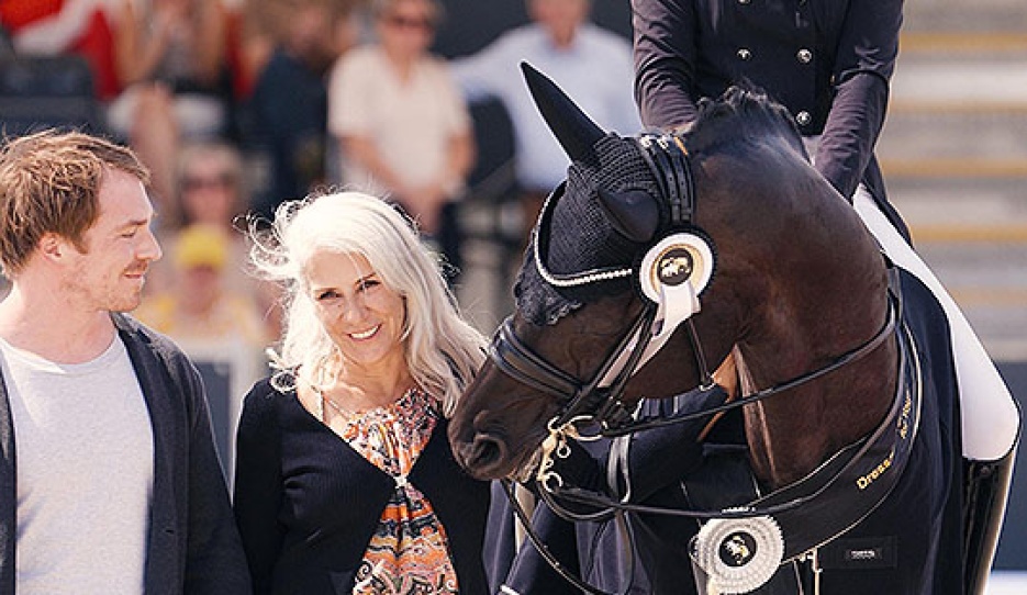 Marc and Monic Schmidheiny with Most Wanted Nero von Bellin at the 2025 World Young Horse Championships in Verden