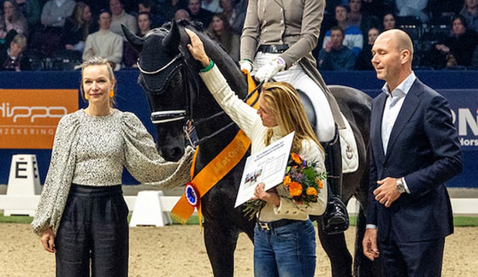 Lara van Nek on All at Once at the Keur presentation during the 2026 KWPN Stallion Licensing
