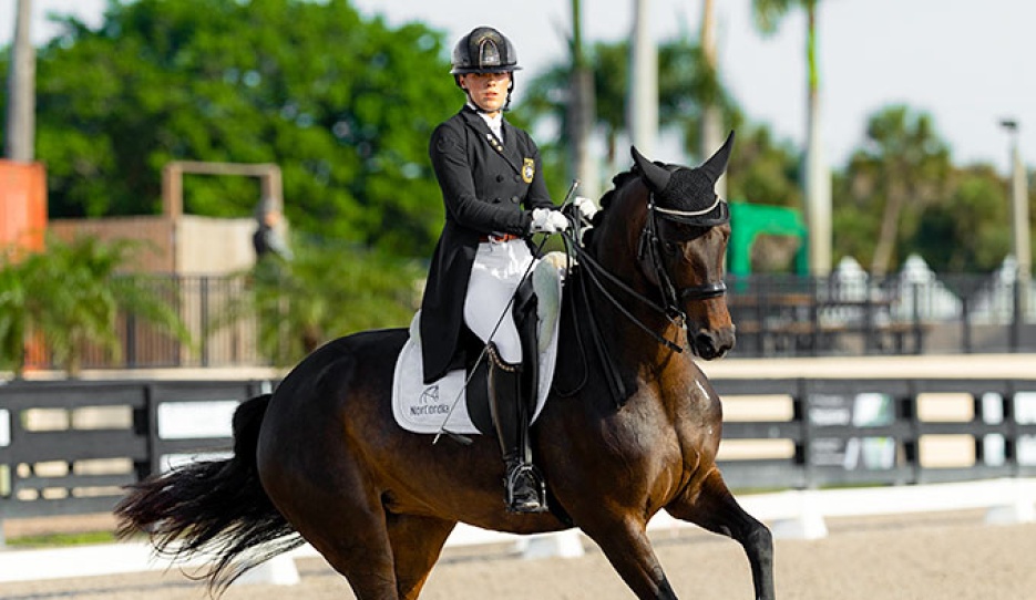 Emilia Bergakra and Fleur de Vie FRH at the 2026 CDN Wellington :: Photo © Emma Claire