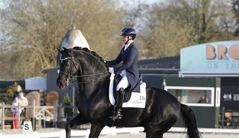 Therese Nilshagen and Navarro at the 2026 CDI Tolbert :: Photo © Digishots