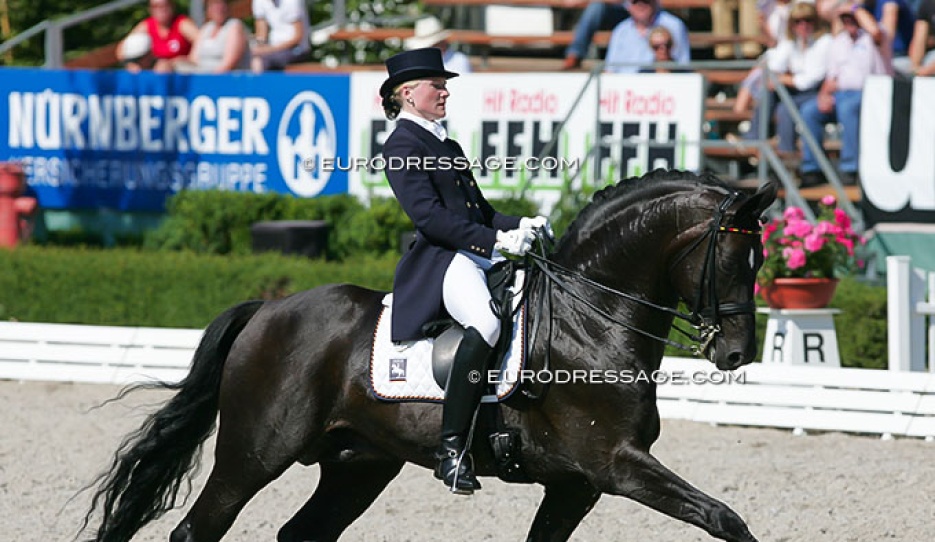 Sophie Holkenbrink and Show Star at the 2010 European Junior Riders Championships :: Photo © Astrid Appels