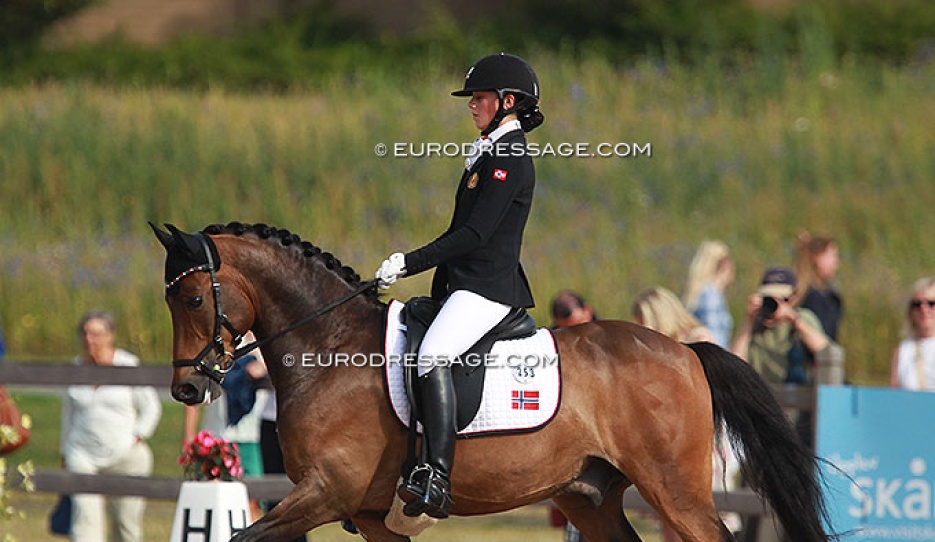 Kristiane Hillern and Untouchable II at the 2015 European Pony Championships :: Photo © Astrid Appels