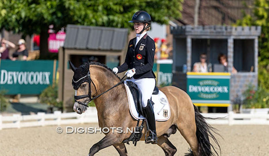 Leni-Sophie Gosmann and Diamantini at the 2026 European Pony Championships :: Photo © Digishots