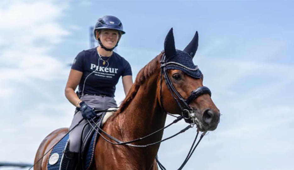 Katharina Hemmer and Denoix leave the Aachen stadium after the first familiarisation at the 2026 World Championships :: Photo © Hippofoto