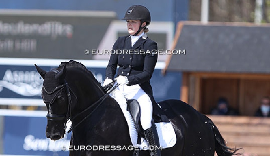 Lotte Meulendijks and Welt Hill at the 2021 CDI Opglabbeek :: Photo © Astrid Appels