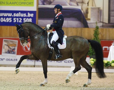 Emile Faurie on the Finnish owned young Grand Prix horse Quentano (by Quaterback). The gelding has a fantastic piaffe and passage but was a bit tense in the electric, indoor atmosphere in Lier