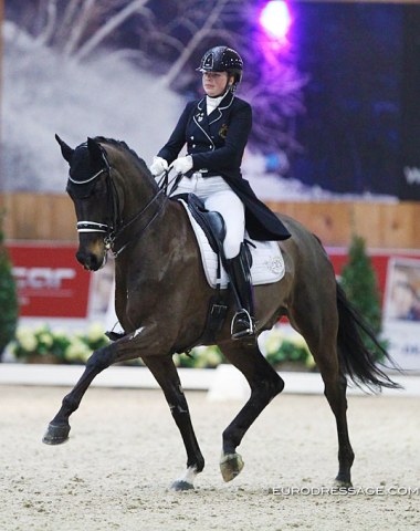 Amber van den Steen and Fame (by Ampere)