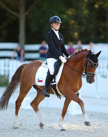 Czech Barbora Kasanova on the Dutch bred Icarus van de Bulksehoeve, who has competed before for Belgium and Turkey