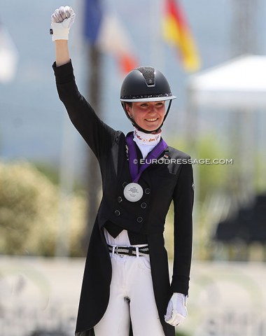 Thalia Rockx wins her second silver medal alongside team gold