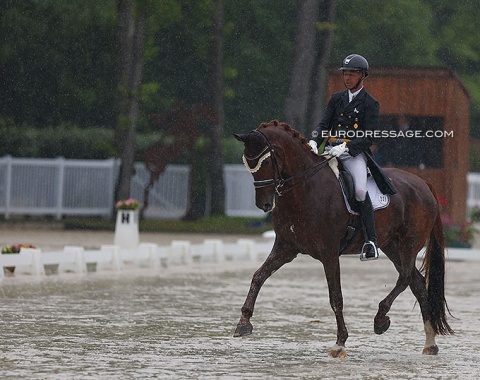 Gilles Ngovan's Zigzag (by Zack x Don Schufro) was tiptoeing over the water
