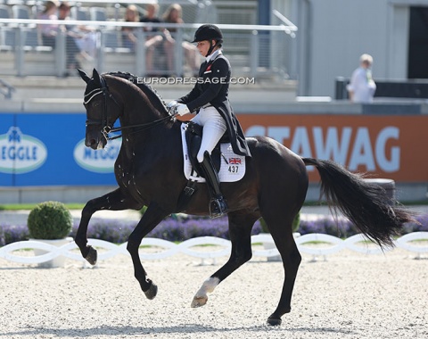 British Susan Pape on Eclectisch, who is by Zenon, a KWPN stallion which bred only one season in Holland and then disappeared, staying at home with his owner, former British team rider Wayne Channon.
