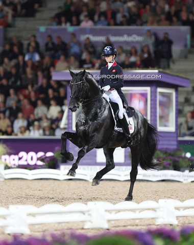 Charlotte Fry and Glamourdale in the extended canter that scores 10s