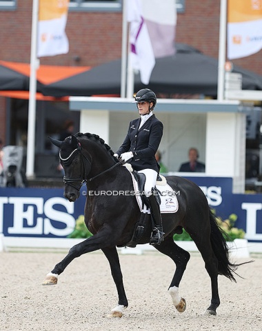 Leonie Richter rode In My Mind (by Ibiza x Fidermark) to a 12th place. Gorgeous stallion but not as strong behind as Vitalos