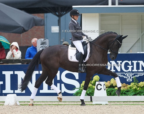 Lena Waldmann and Chere Celine OLD (by Governor x San Amour) placed sixth with 8.40 points