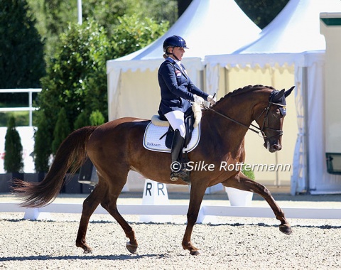 Lena Malmström and the Swedish bred liver chestnut mare Fabulous Fidelie placed 4th, but impressed with their classical style.
