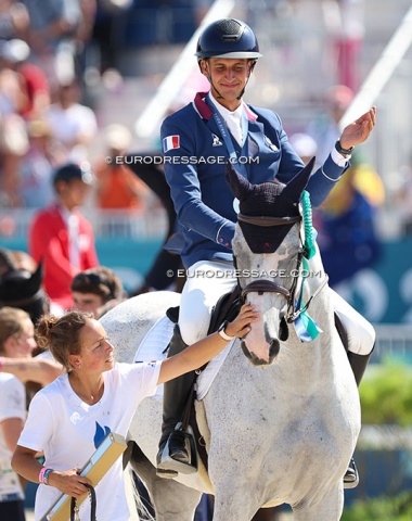 Stephane Landois took over the ride on Chaman Dumontceau after his previous rider Thais Meheust passed away after an accidenton cross country in 2019. Landois won team silver and pointed to the sky thinking of Thais