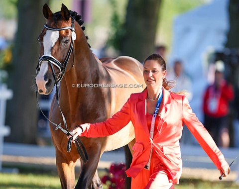 Larissa Pauluis and Flambeau. The Belgian girls were part of the best dressed in Tokyo. This year that prize goes to Poland