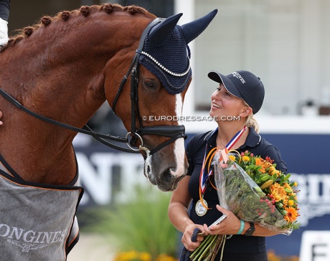 Quinn G and her groom Sally Williams