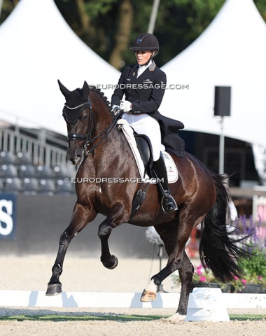 Lena Hassmann had a strong ride on Chere Celine and qualified for the final