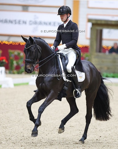 The Dutch based Polish rider Hubert Jankowski on Guerlain (by Hotline x Painted Black)