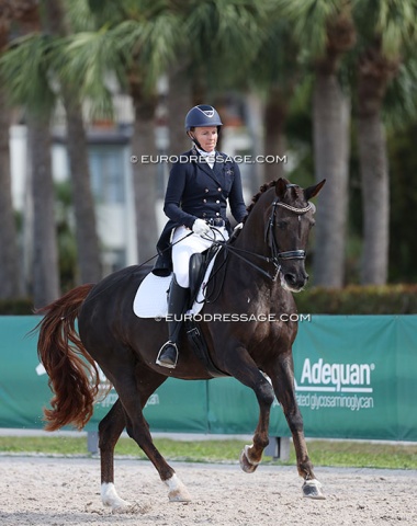 Jaime Dancer warming up Huphieta (by Florencio x Jazz)