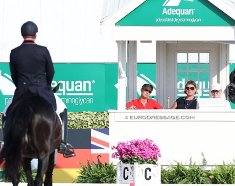The education never stops: Colombian Carmen Franco working on her judging career by sitting in with Dutch 5* judge Mariette Sanders-van Gansewinkel