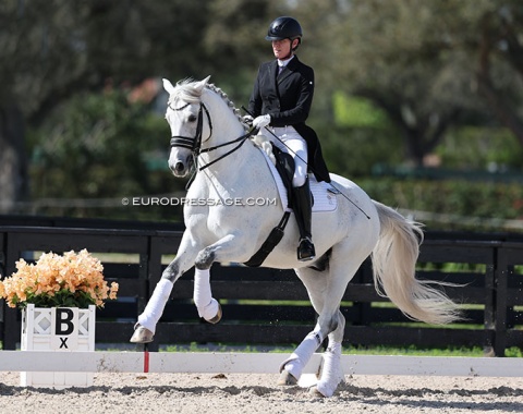 Melissa Taylor warming up Fairplay Nexen (by Fairbanks x Jazz)