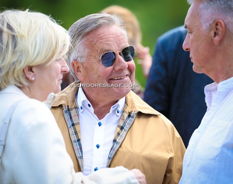 Trainer Ullrich Henschke in the crowd