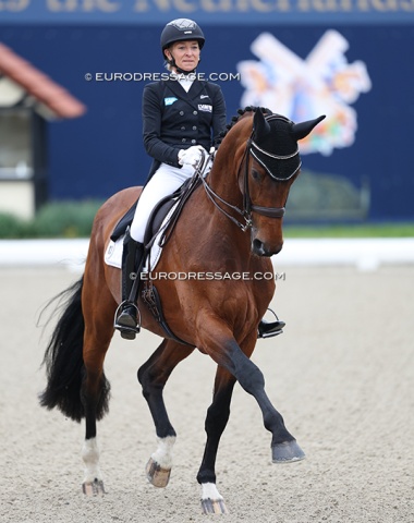 Ingrid Klimke on Vayron