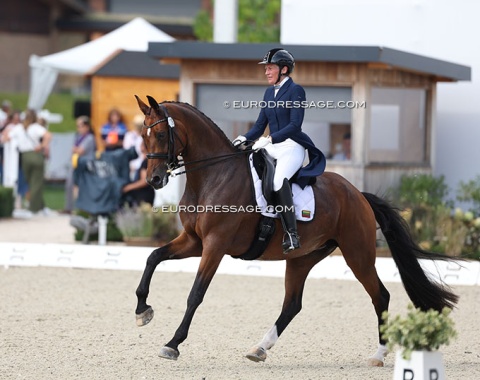 Lithuanian Dalia Katinaite-Pranckeviciene on Amica (by Ampere x Rohdiamant)