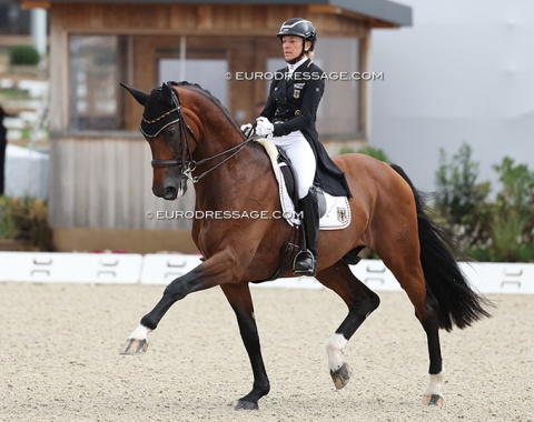 As fourth German Ingrid Klimke and Vayron did not make it into the final with their 16th place