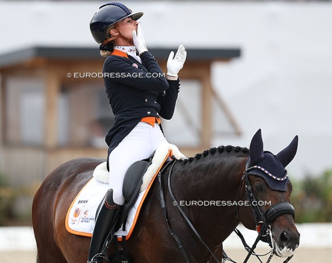 Dinja van Liere is always sweet to the crowds