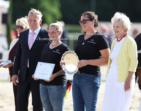 WBFSH president Jan Pedersen, Viva Diamodn's owners Anne and Judith Koeppel, WBFSH patron Princess Benedikte of Denmark