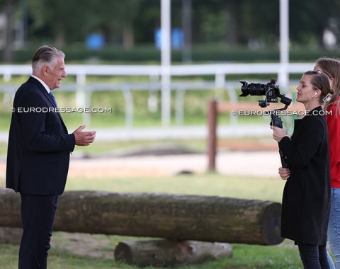 Jan Pedersen, president of the WBFSH, getting interviewed in Verden