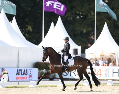 Corentin Pottier took over the ride on Emoji SL (by Emilio x Foundation) from his pregnant wife Camille Judet Cheret who gave birth to girl Olivia a few weeks ago