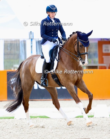 One of two Finnish riders at Ermelo, Jonna Aaltonen and SWB gelding Laxton for U (by Bocelli x Zuidenwind)