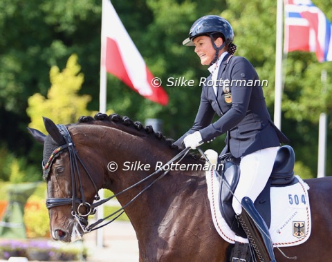 Isabell Nowak and Sircusa OLD moments before entering the arena