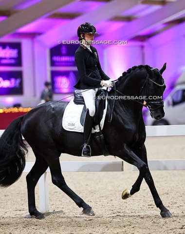 German children rider Linda Schuchmann on Figo de Halliers (by Furstenball x Totilas)