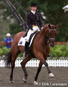 Dierks' student Rachael Downs on Yardley Aphrodite at the 2000 Olympic Games :: Photo © Dirk Caremans