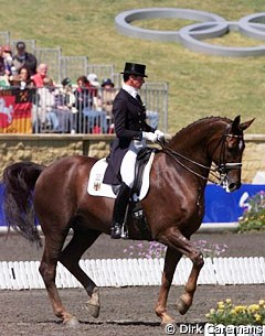 Ulla Salzgeber and Rusty at the 2000 Olympic Games :: Photo © Dirk Caremans