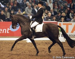 Ulf Möller and Sandro Hit at the 2000 Zwolle International Stallion Show :: Photo © Dirk Caremans