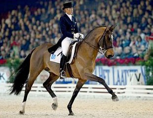 Ingrid Klimke and Nector van het Carelshof at the 2001 CDI-W Mechelen :: Photo © Dirk Caremans