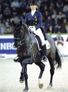 Linsenhoff and Wahajama Win the 2002 Nurnberger Burgpokal :: Photo © Julia Rau