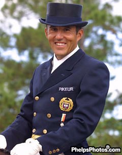 Dr. Cesar Parra :: Photo © Phelpsphotos.com