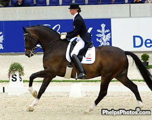 Antoinette Falandt on Jarwo at the 2003 CDIO Aachen :: Photo © Astrid Appels